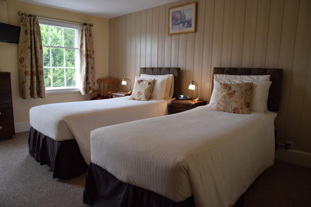 Cathedral View B & B ซอลส์บรี ภายนอก รูปภาพ